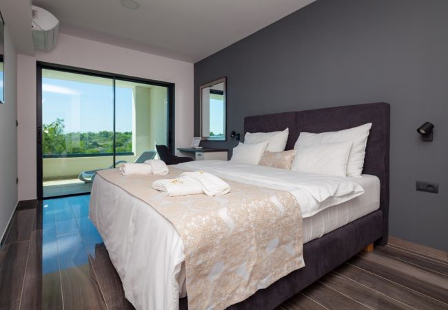 Villa in Premantura - Luxury Villa ReMi near Medulin with wellness and sea view Villa in Premantura - Luxury Villa ReMi near Medulin with wellness and sea view