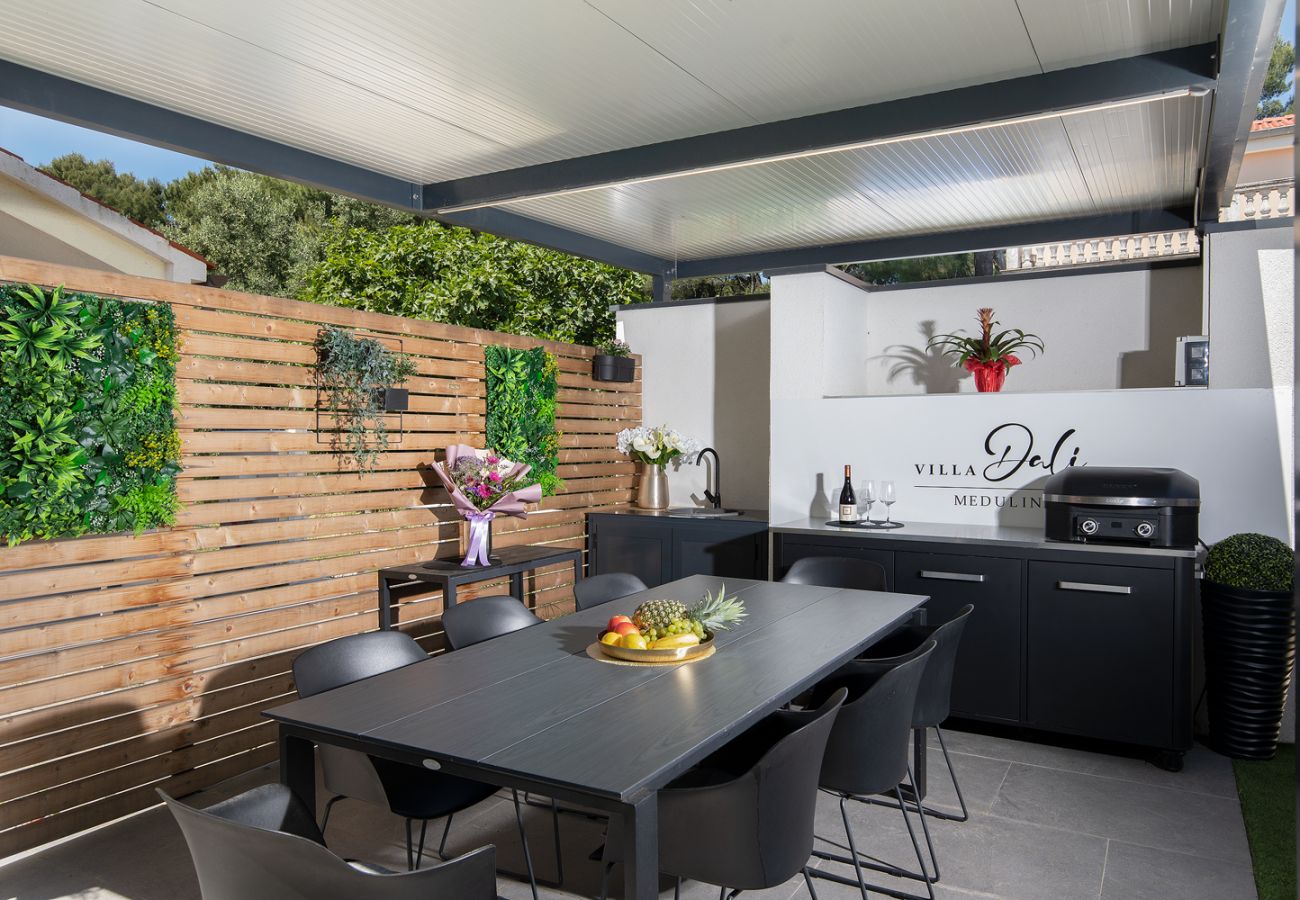Villa in Medulin - Luxury Villa Dali with Sauna, Whirlpool and Sea view in Medulin only 1,7 km from the beach