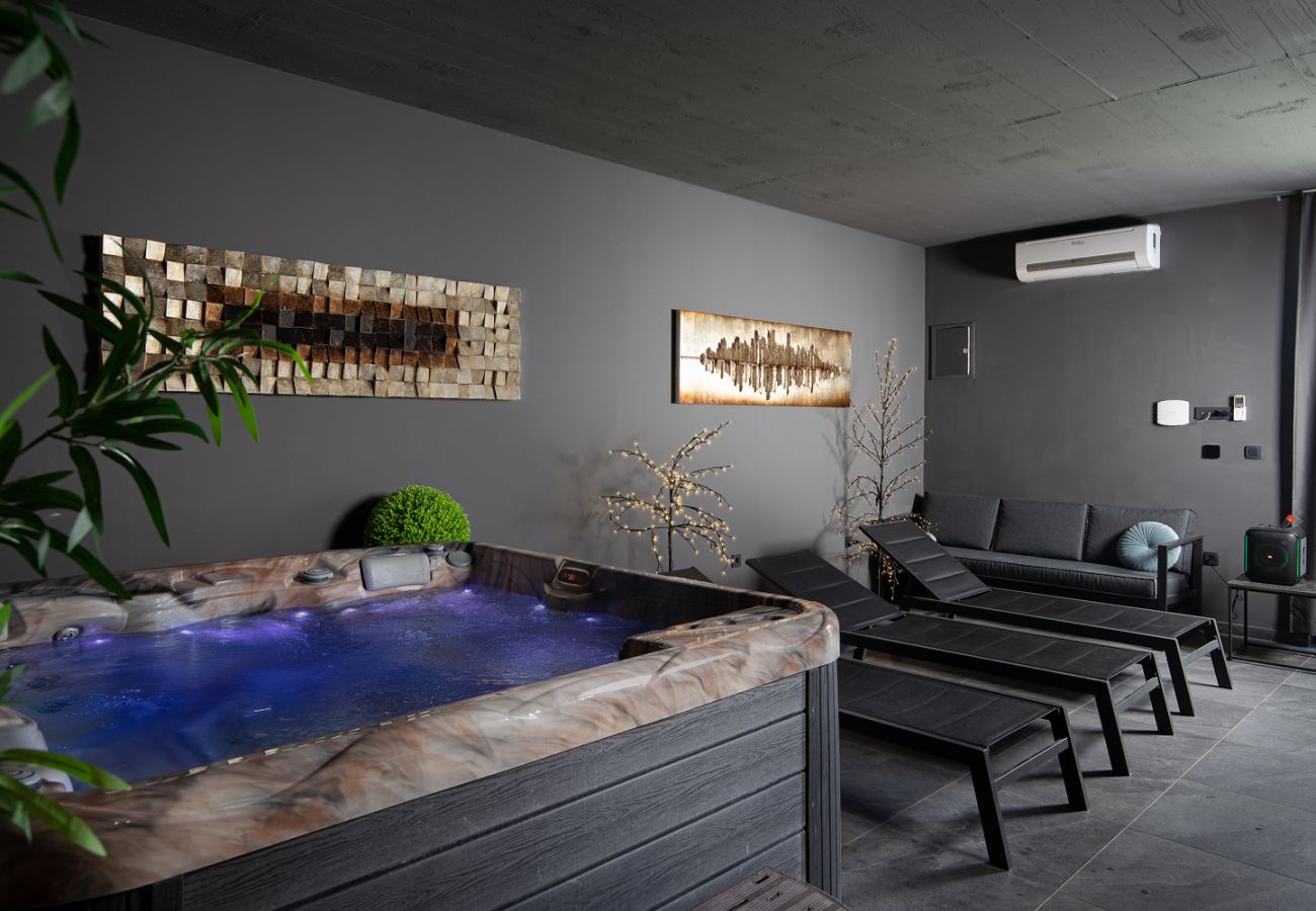 Villa in Medulin - Luxury Villa Dali with Sauna, Whirlpool and Sea view in Medulin only 1,7 km from the beach