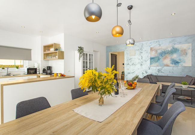 Villa in Vodnjan - Villa Angie in Central Istria for 10 persons with private heated pool & kids playground  Villa in Vodnjan - Villa Angie in Central Istria for 10 persons with private heated pool & kids playground