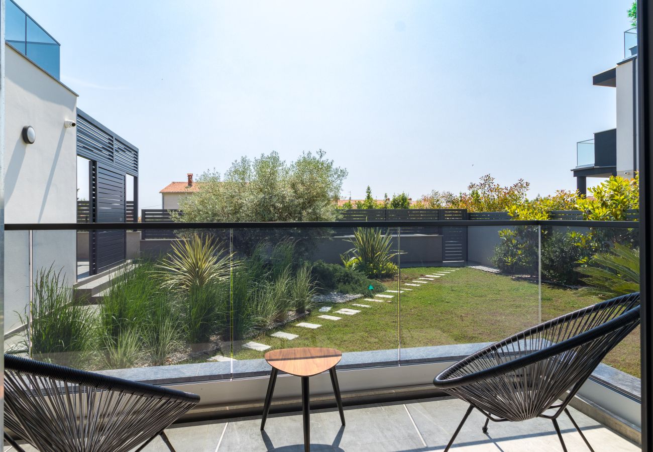 Villa in Fažana - Villa Bellatrix in Fažana with beach front and sea view