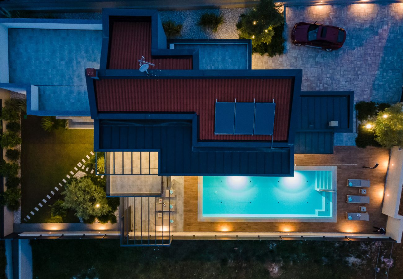 Villa in Fažana - Villa Bellatrix in Fažana with beach front and sea view