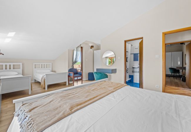 Villa in Višnjan - Villa Bucks near Poreč for 20 persons with Sea View, Whirlpool, Sauna & Fitness Villa in Višnjan - Villa Bucks near Poreč for 20 persons with Sea View, Whirlpool, Sauna & Fitness