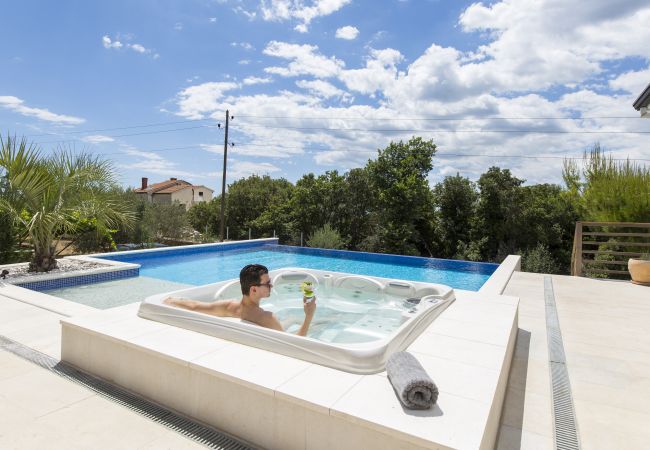 Villa in Koromacno - Villa Casta Diva near Labin - Rabac with sea view and wellness Villa in Koromacno - Villa Casta Diva near Labin - Rabac with sea view and wellness