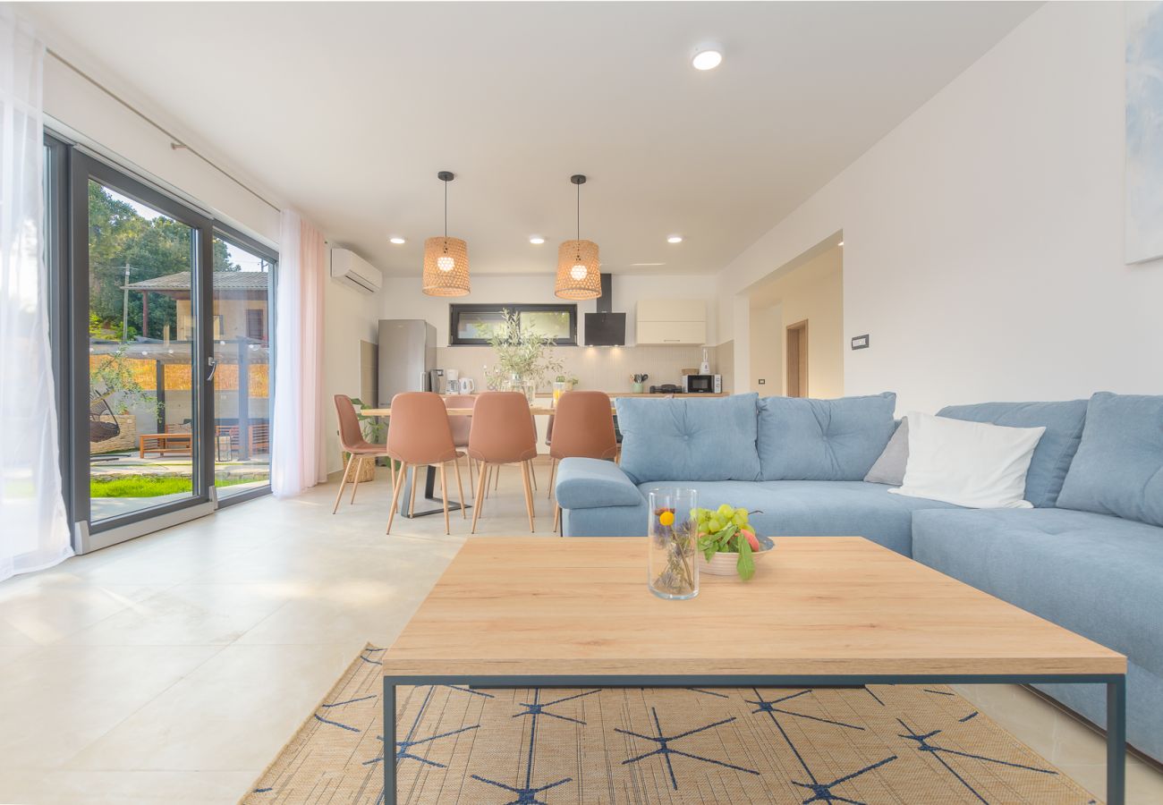 Villa in Vintijan - Villa Hana near Pula with private 32 m2 pool & only 2 km from the beach