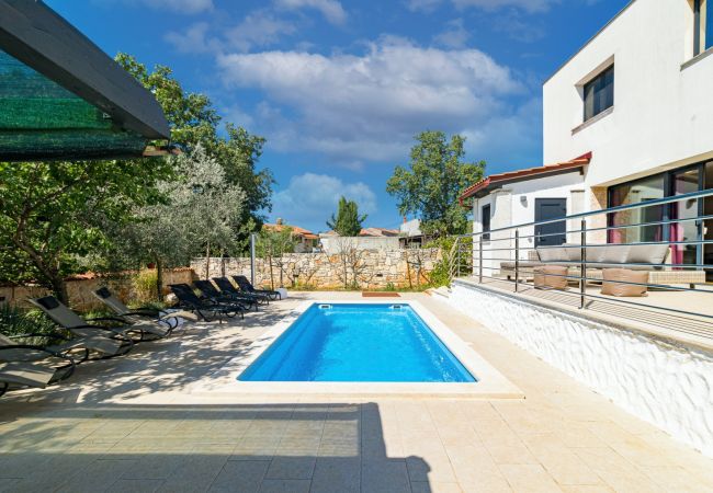 Villa in Šegotici - Villa Lelaina near Pula with private Pool and 3 km from the beach - pet friendly Villa in Šegotici - Villa Lelaina near Pula with private Pool and 3 km from the beach - pet friendly
