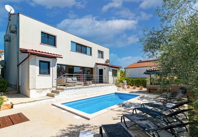 Villa in Šegotici - Villa Lelaina near Pula with private Pool and 3 km from the beach - pet friendly Villa in Šegotici - Villa Lelaina near Pula with private Pool and 3 km from the beach - pet friendly