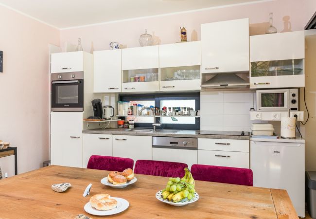 Villa in Šegotici - Villa Lelaina near Pula with private Pool and 3 km from the beach - pet friendly Villa in Šegotici - Villa Lelaina near Pula with private Pool and 3 km from the beach - pet friendly