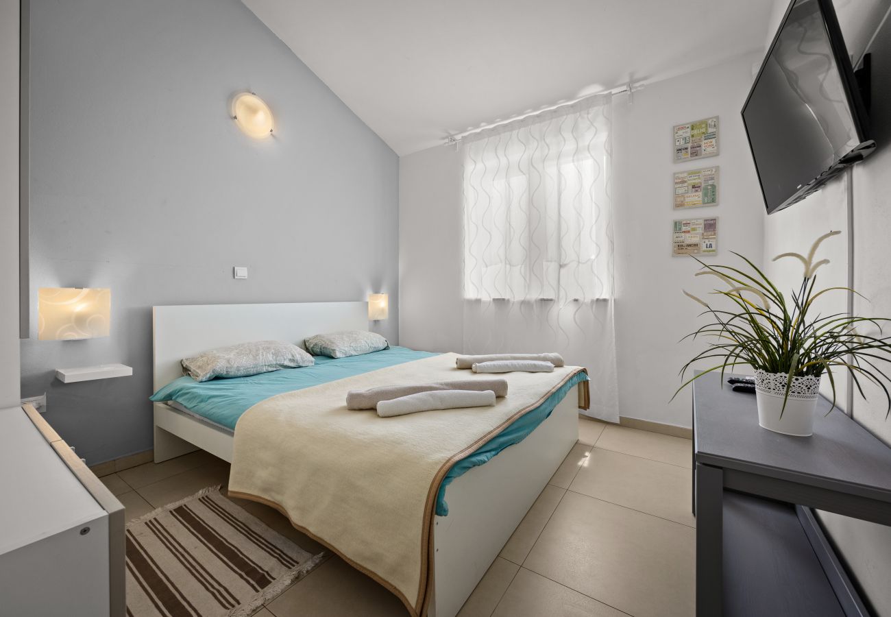 Villa in Mužini - Villa Martha in Central Istria with private pool - wellness / table tennis for 12 persons