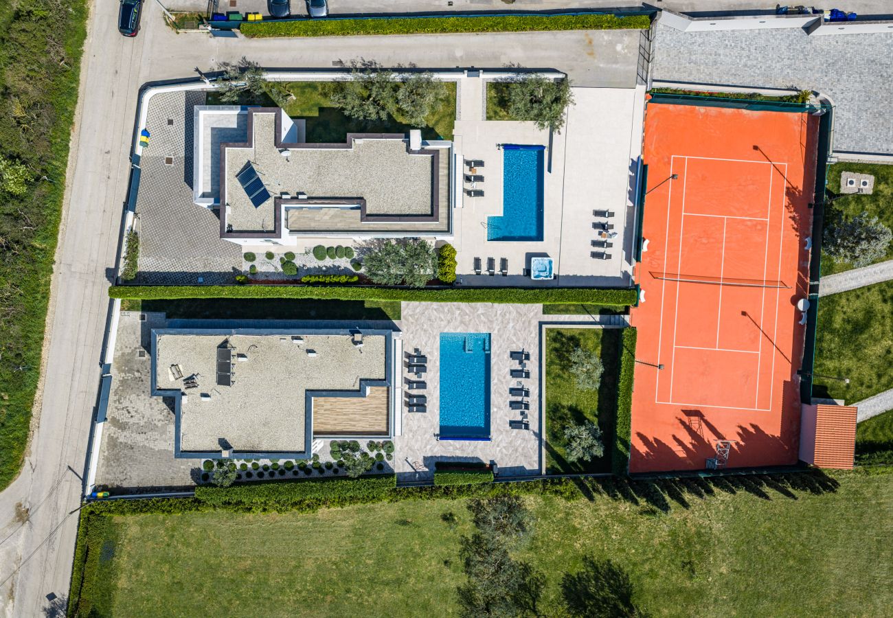 Villa in Pula - Villa Ula in Pula with heated pool, sauna & private tennis court