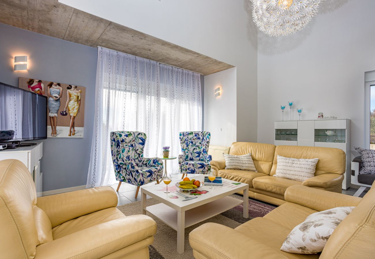 Villa in Krnica - Villa Windrose for 8 persons near Pula with large garden