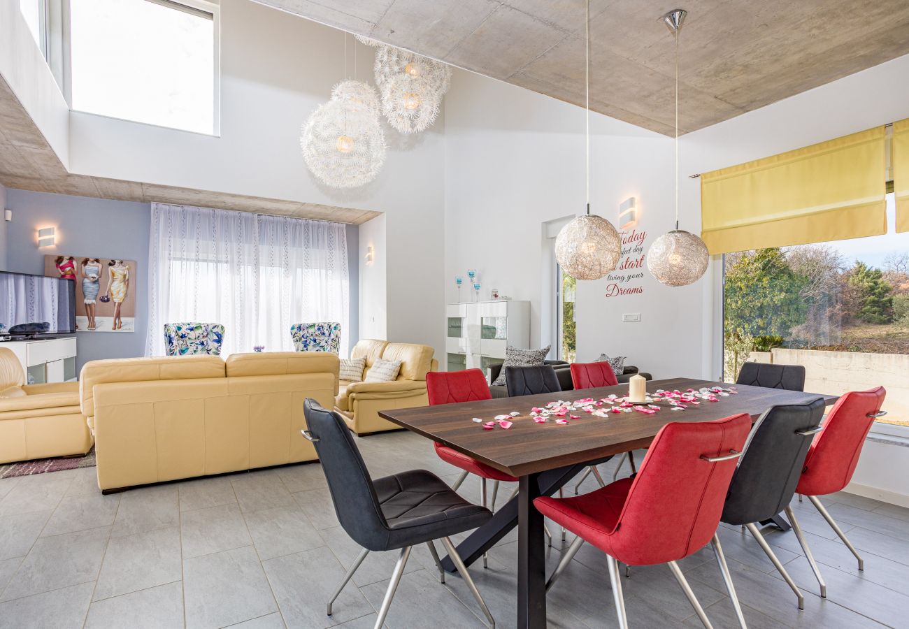 Villa in Krnica - Villa Windrose for 8 persons near Pula with large garden