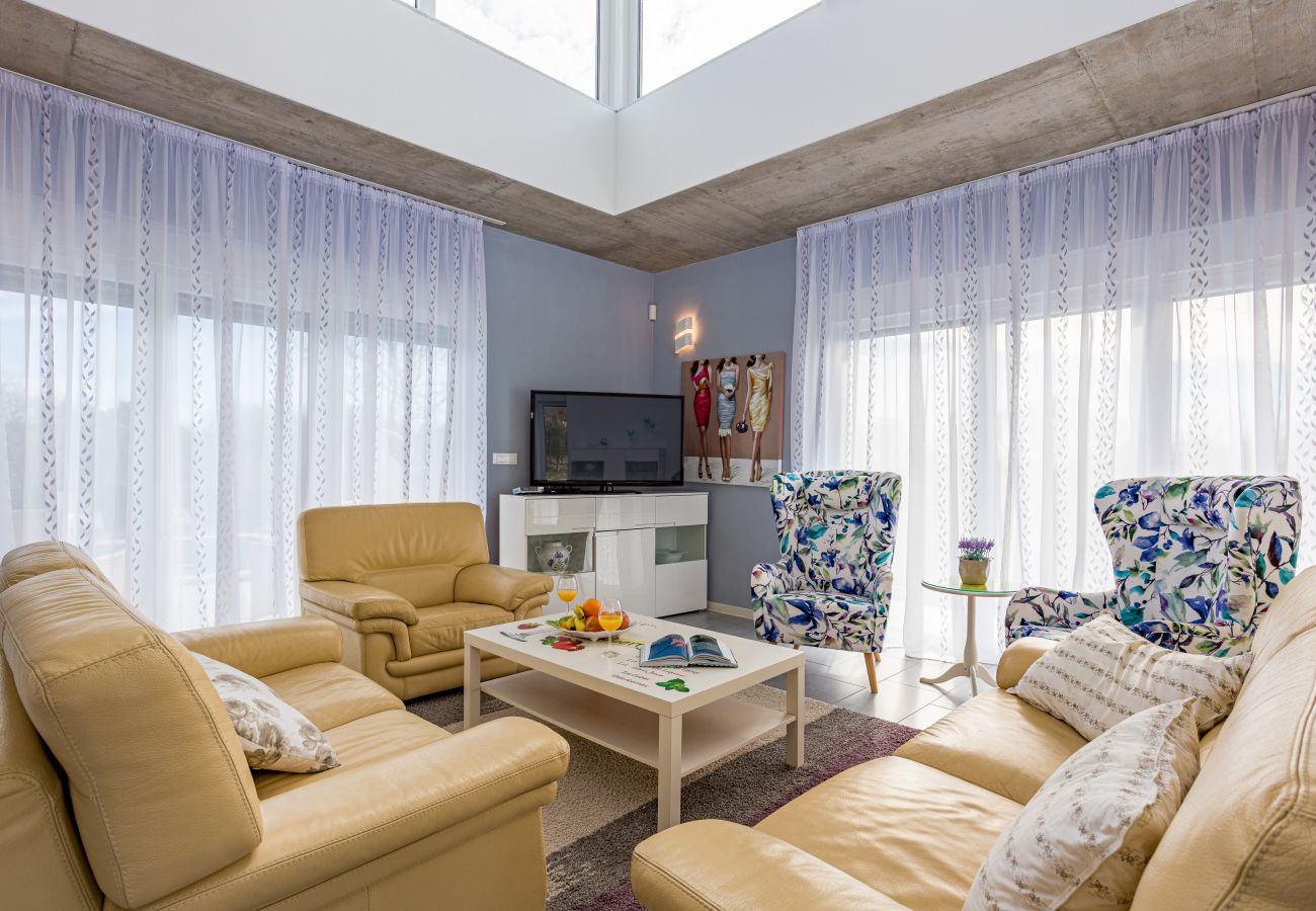 Villa in Krnica - Villa Windrose for 8 persons near Pula with large garden