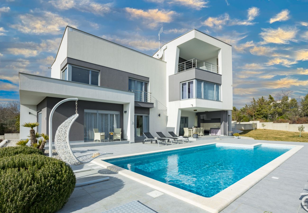 Villa in Krnica - Villa Windrose for 8 persons near Pula with large garden