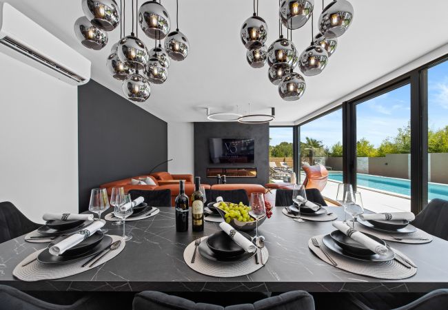 Villa in Medulin - Villa Osea in Medulin with Sauna only 1.5 km from the Beach Villa in Medulin - Villa Osea in Medulin with Sauna only 1.5 km from the Beach