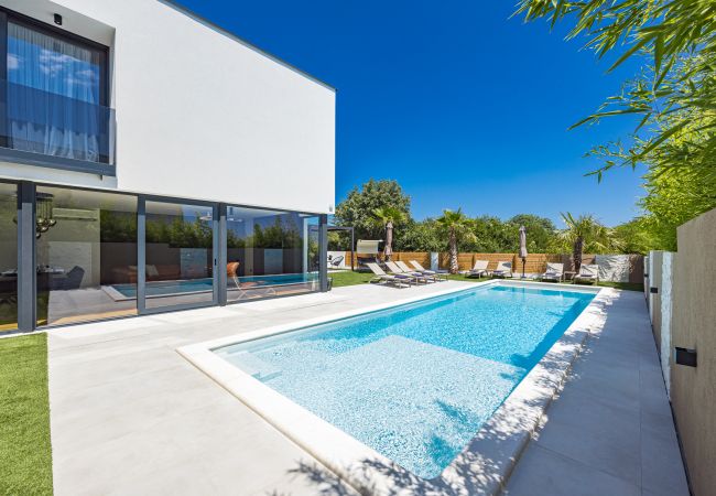 Villa in Medulin - Villa Osea in Medulin with Sauna only 1.5 km from the Beach Villa in Medulin - Villa Osea in Medulin with Sauna only 1.5 km from the Beach