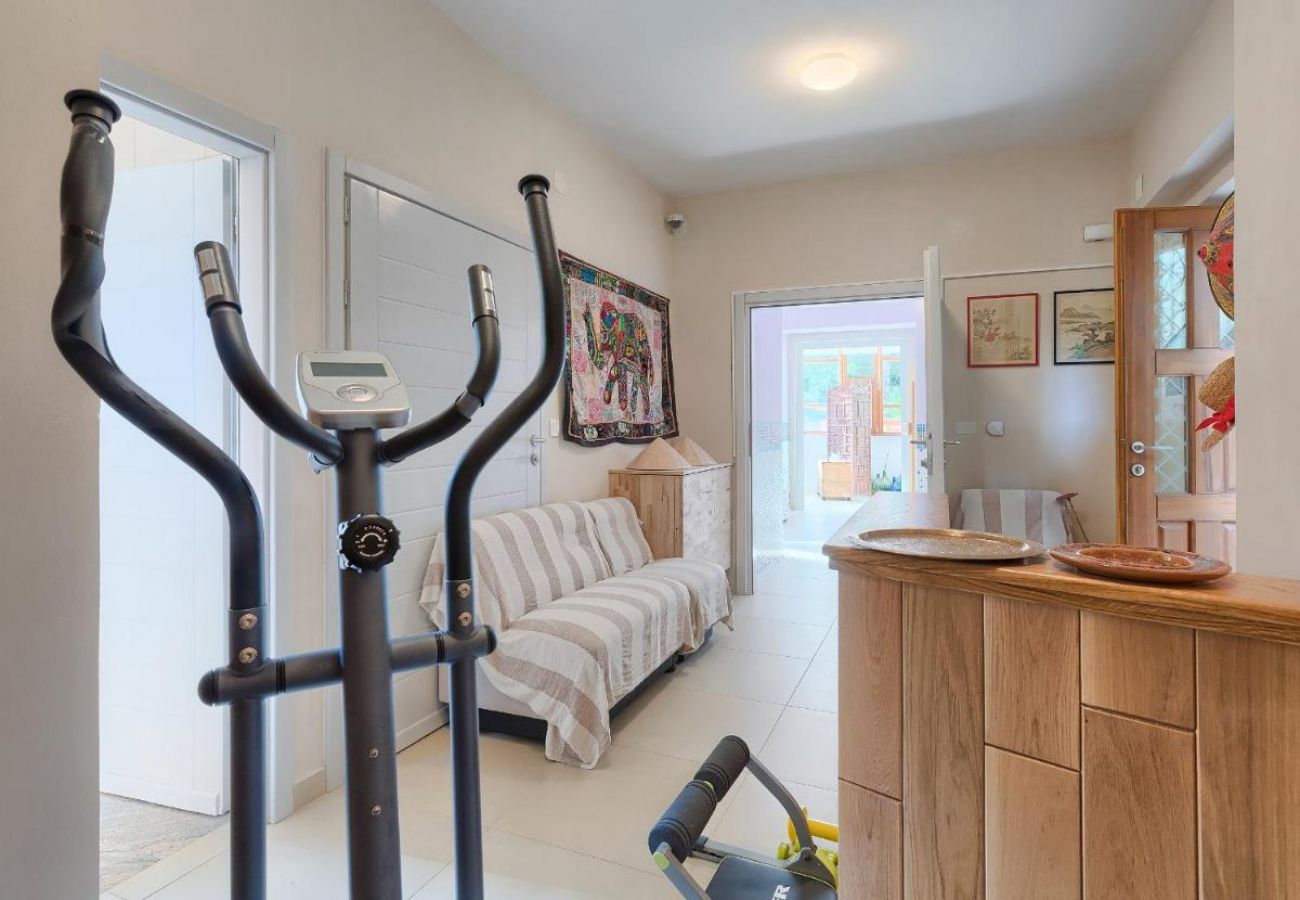 Villa in Marcana - Casa Menta near Pula for 10 persons - private villa for families & friends with wellness and pool heating