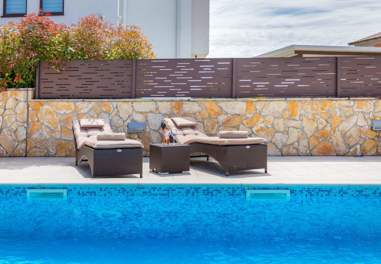 Villa in Sveti Kirin - Villa Tea in Central Istria with private pool for 10 persons 
