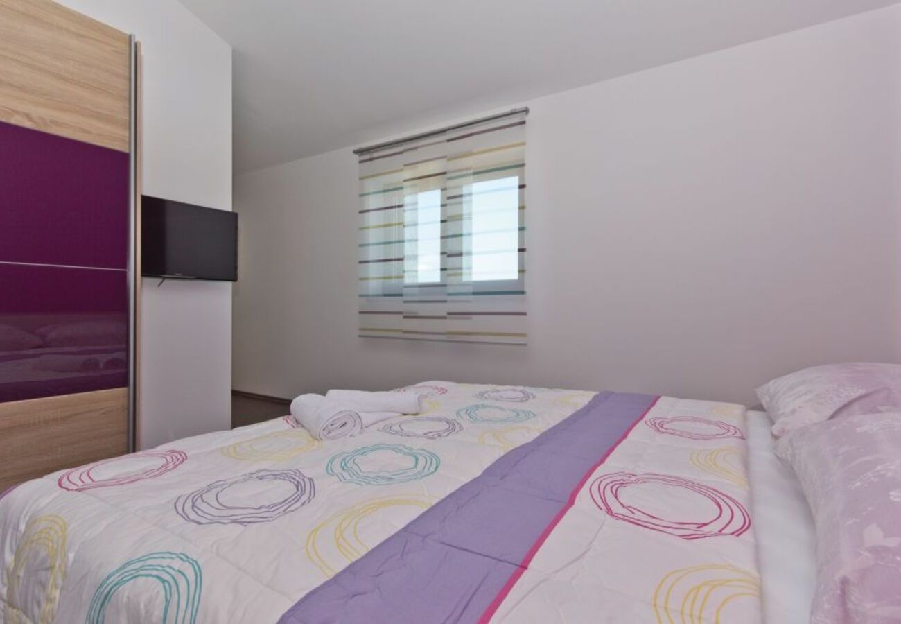 Villa in Sveti Kirin - Villa Tea in Central Istria with private pool for 10 persons 