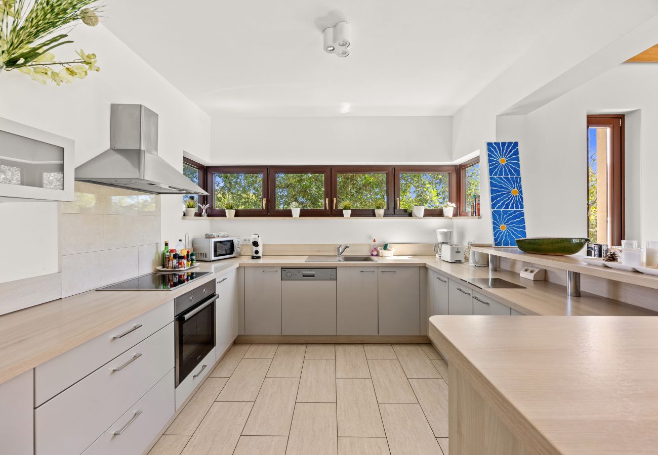 Villa in Štokovci - Villa Dora in Central Istria kids friendly with private pool and playground for 10 persons