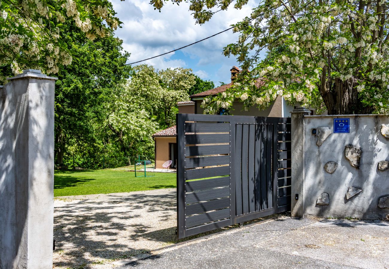 Villa in Svetvincenat - Villa Ferlini in Central Istria with private 10000 m2 garden, wellness & family activities on plot