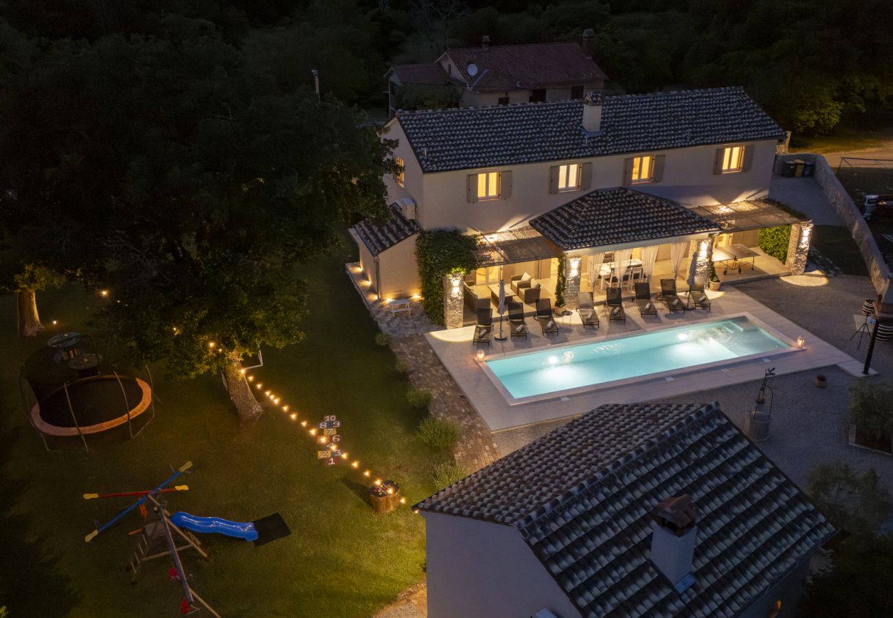 Villa in Sveti Bartul - Villa Batelica near Labin with private pool, large garden, kids playground & sport activities 