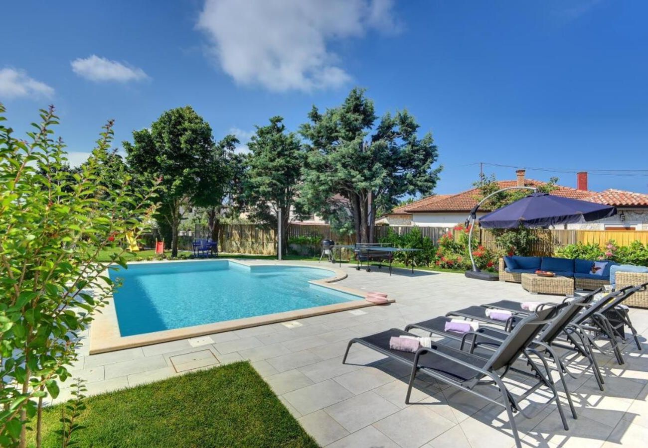 Villa in Fažana - Villa Andrija in Fažana for 9 people with sea view & heated pool - only 400 m from the beach