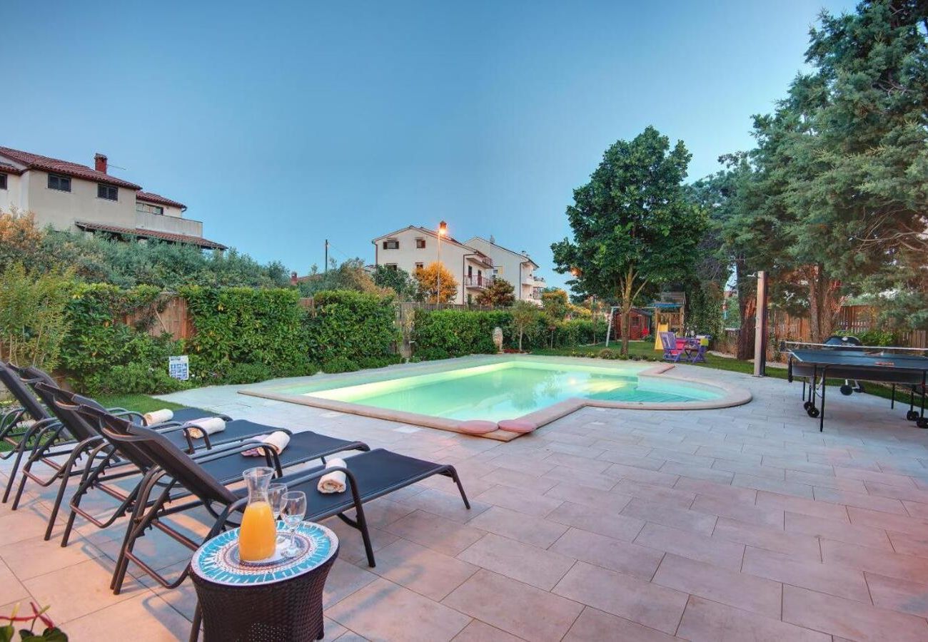 Villa in Fažana - Villa Andrija in Fažana for 9 people with sea view & heated pool - only 400 m from the beach
