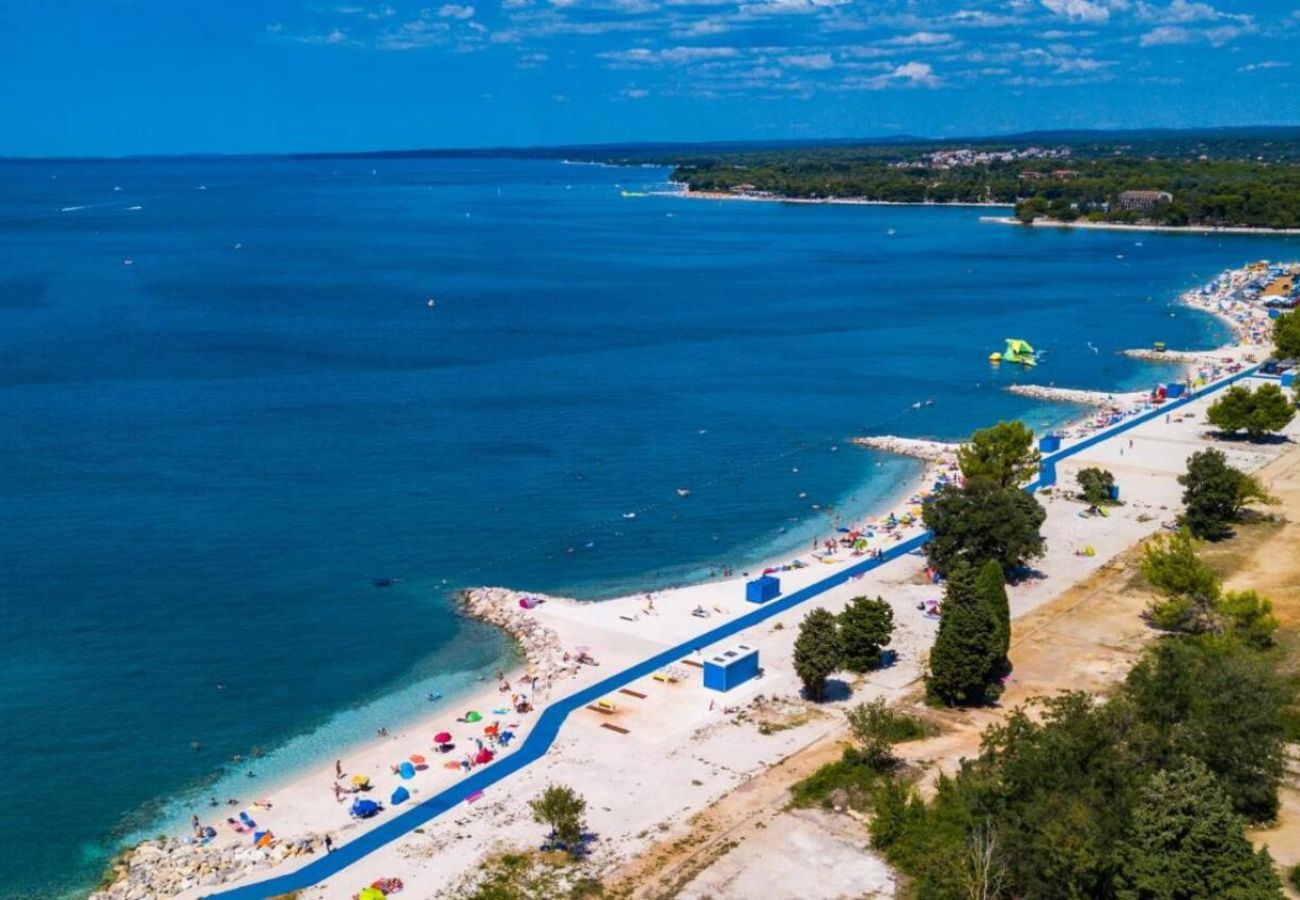 Villa in Fažana - Villa Andrija in Fažana for 9 people with sea view & heated pool - only 400 m from the beach