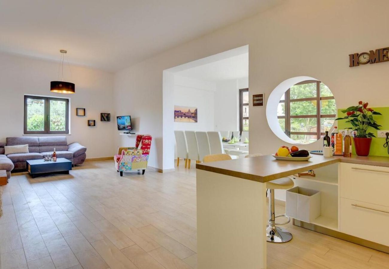 Villa in Fažana - Villa Andrija in Fažana for 9 people with sea view & heated pool - only 400 m from the beach
