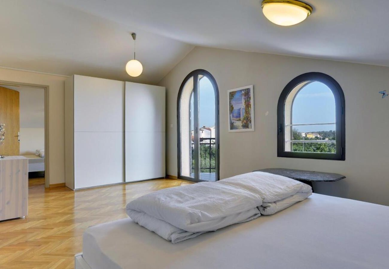 Villa in Fažana - Villa Andrija in Fažana for 9 people with sea view & heated pool - only 400 m from the beach