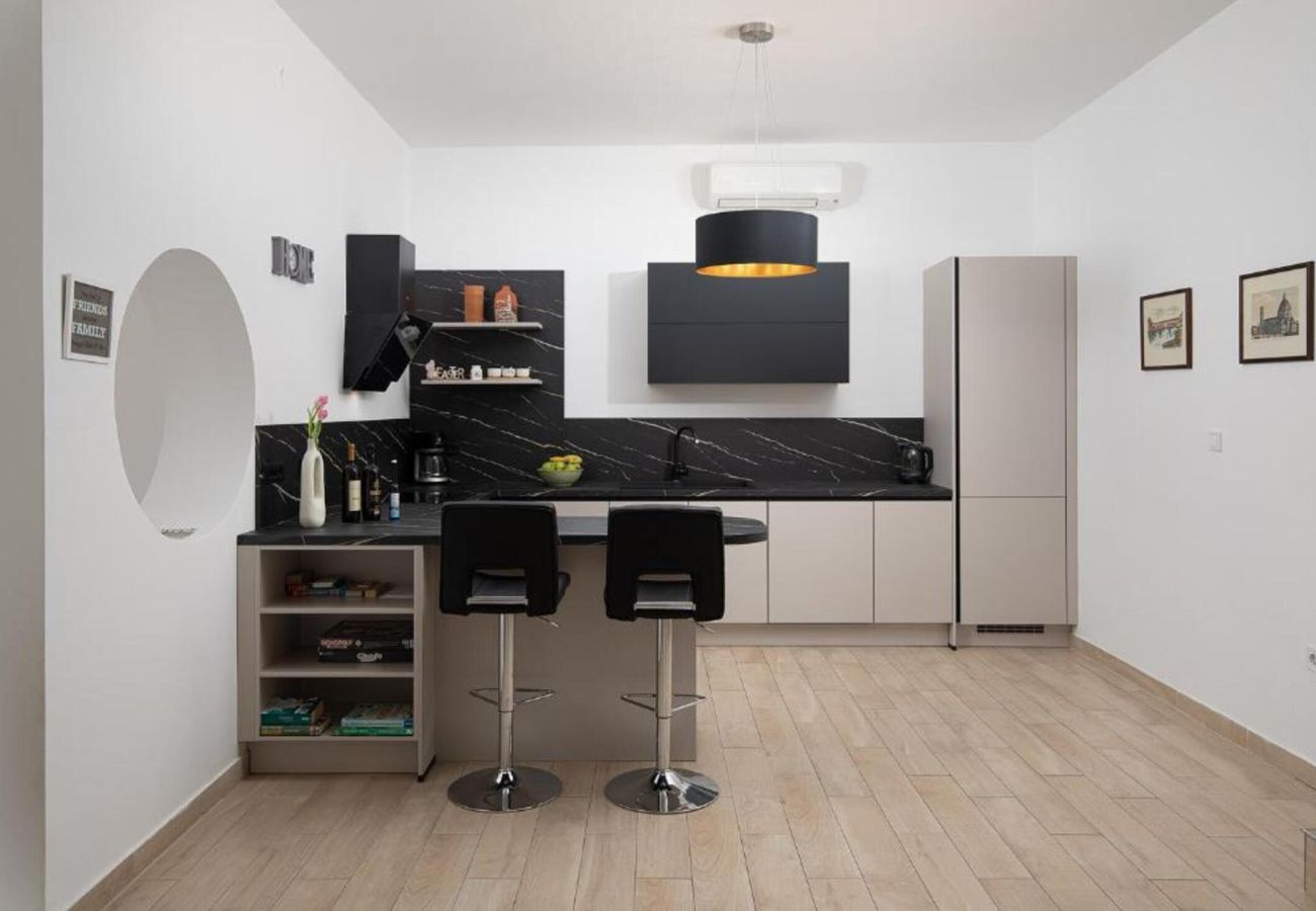 Villa in Fažana - Villa Andrija in Fažana for 9 people with sea view & heated pool - only 400 m from the beach