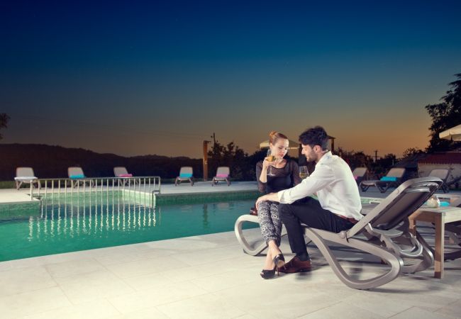 Villa in Grožnjan - Villa Poropati in Central Istria for up to 14 people with large garden & 81 m2 pool Villa in Grožnjan - Villa Poropati in Central Istria for up to 14 people with large garden & 81 m2 pool