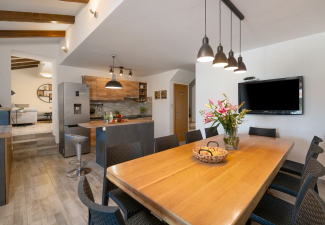 Villa in Betiga - Villa Kalista Istriana for 10 people with private pool & sea view Villa in Betiga - Villa Kalista Istriana for 10 people with private pool & sea view