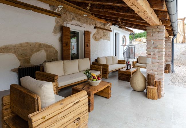 Villa in Žudetici - Villa Blazeni Miroslav Bulesic in Central Istria for 8 people with private heated pool and sauna Villa in Žudetici - Villa Blazeni Miroslav Bulesic in Central Istria for 8 people with private heated pool and sauna