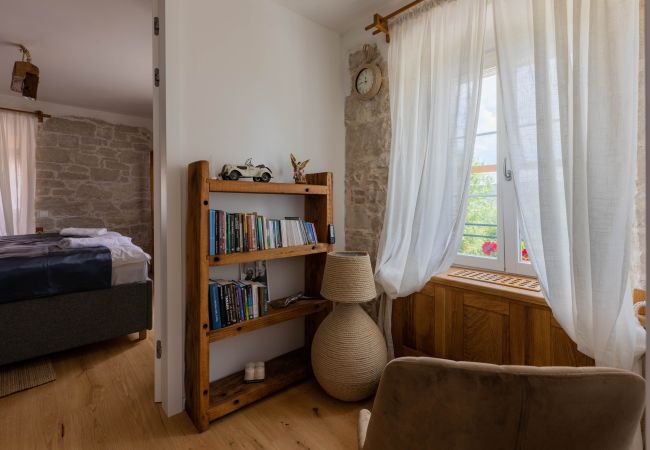 Villa in Žudetici - Villa Blazeni Miroslav Bulesic in Central Istria for 8 people with private heated pool and sauna Villa in Žudetici - Villa Blazeni Miroslav Bulesic in Central Istria for 8 people with private heated pool and sauna