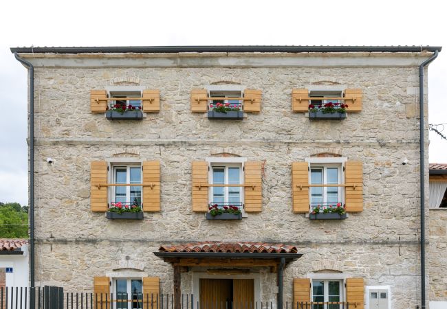 Villa in Žudetici - Villa Blazeni Miroslav Bulesic in Central Istria for 8 people with private heated pool and sauna Villa in Žudetici - Villa Blazeni Miroslav Bulesic in Central Istria for 8 people with private heated pool and sauna