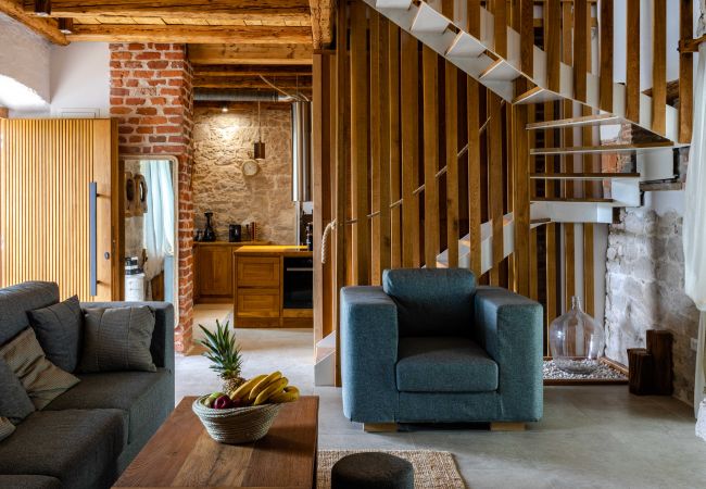 Villa in Žudetici - Villa Blazeni Miroslav Bulesic in Central Istria for 8 people with private heated pool and sauna Villa in Žudetici - Villa Blazeni Miroslav Bulesic in Central Istria for 8 people with private heated pool and sauna