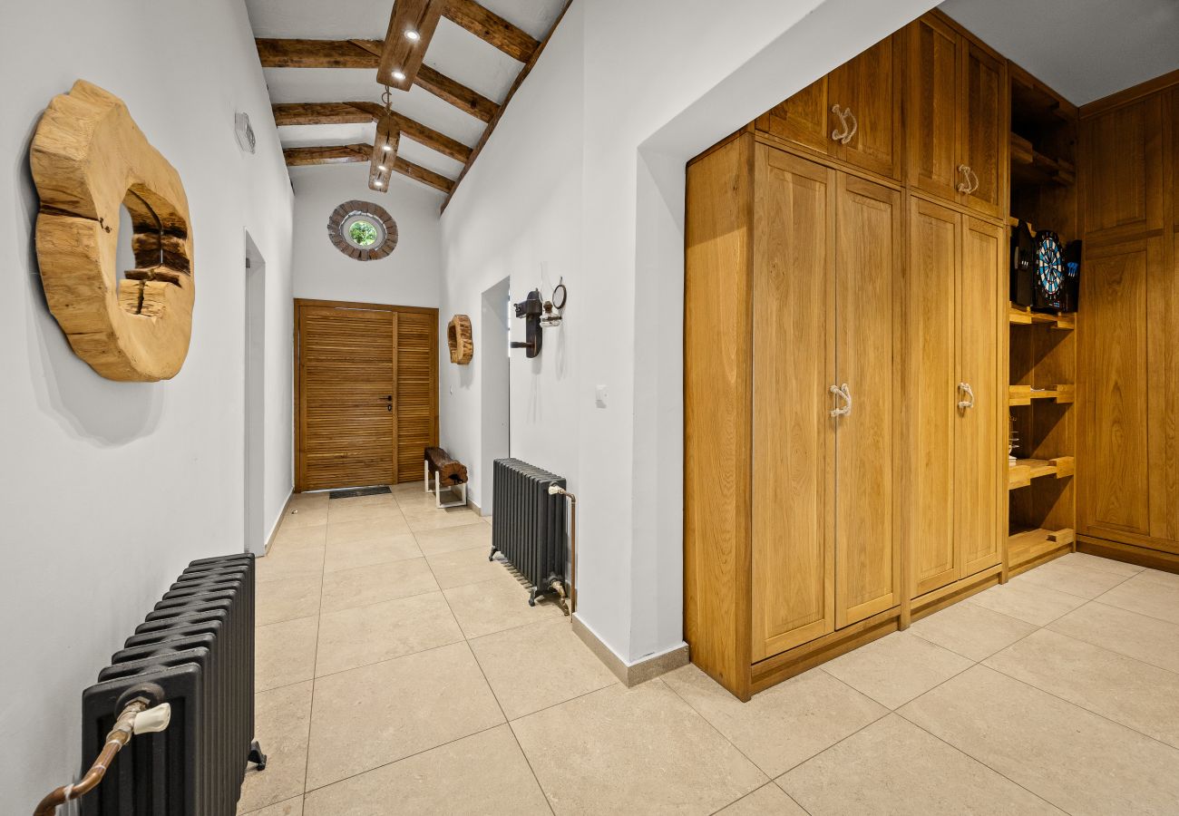 Villa in Žudetici - Villa Blazeni Miroslav Bulesic in Central Istria for 8 people with private heated pool and sauna