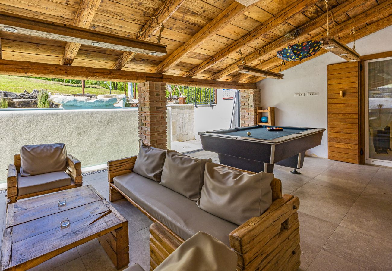 Villa in Žudetici - Villa Blazeni Miroslav Bulesic in Central Istria for 8 people with private heated pool and sauna