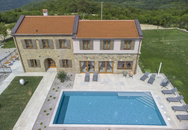 Villa in Kucibreg - Villa Paradiso in Central Istria for 11 people with large garden, sea view & wellness Villa in Kucibreg - Villa Paradiso in Central Istria for 11 people with large garden, sea view & wellness