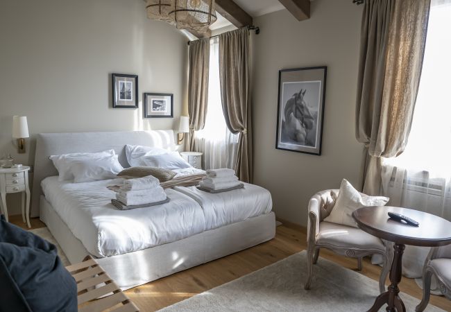 Villa in Kucibreg - Villa Paradiso in Central Istria for 11 people with large garden, sea view & wellness Villa in Kucibreg - Villa Paradiso in Central Istria for 11 people with large garden, sea view & wellness