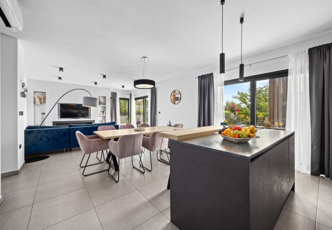 Villa in Krnica - Villa Kali near Pula for 8 people with fitness & sea view - pet friendly Villa in Krnica - Villa Kali near Pula for 8 people with fitness & sea view - pet friendly