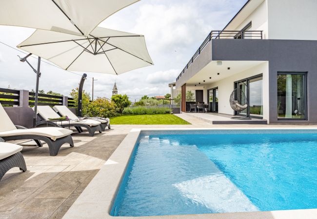 Villa in Krnica - Villa Kali near Pula for 8 people with fitness & sea view - pet friendly Villa in Krnica - Villa Kali near Pula for 8 people with fitness & sea view - pet friendly