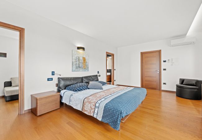 Villa in Galižana - Villa De Flora with salt water pool & sea view near Fažana Villa in Galižana - Villa De Flora with salt water pool & sea view near Fažana