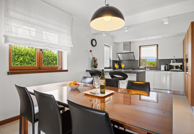 Villa in Galižana - Villa De Flora with salt water pool & sea view near Fažana Villa in Galižana - Villa De Flora with salt water pool & sea view near Fažana