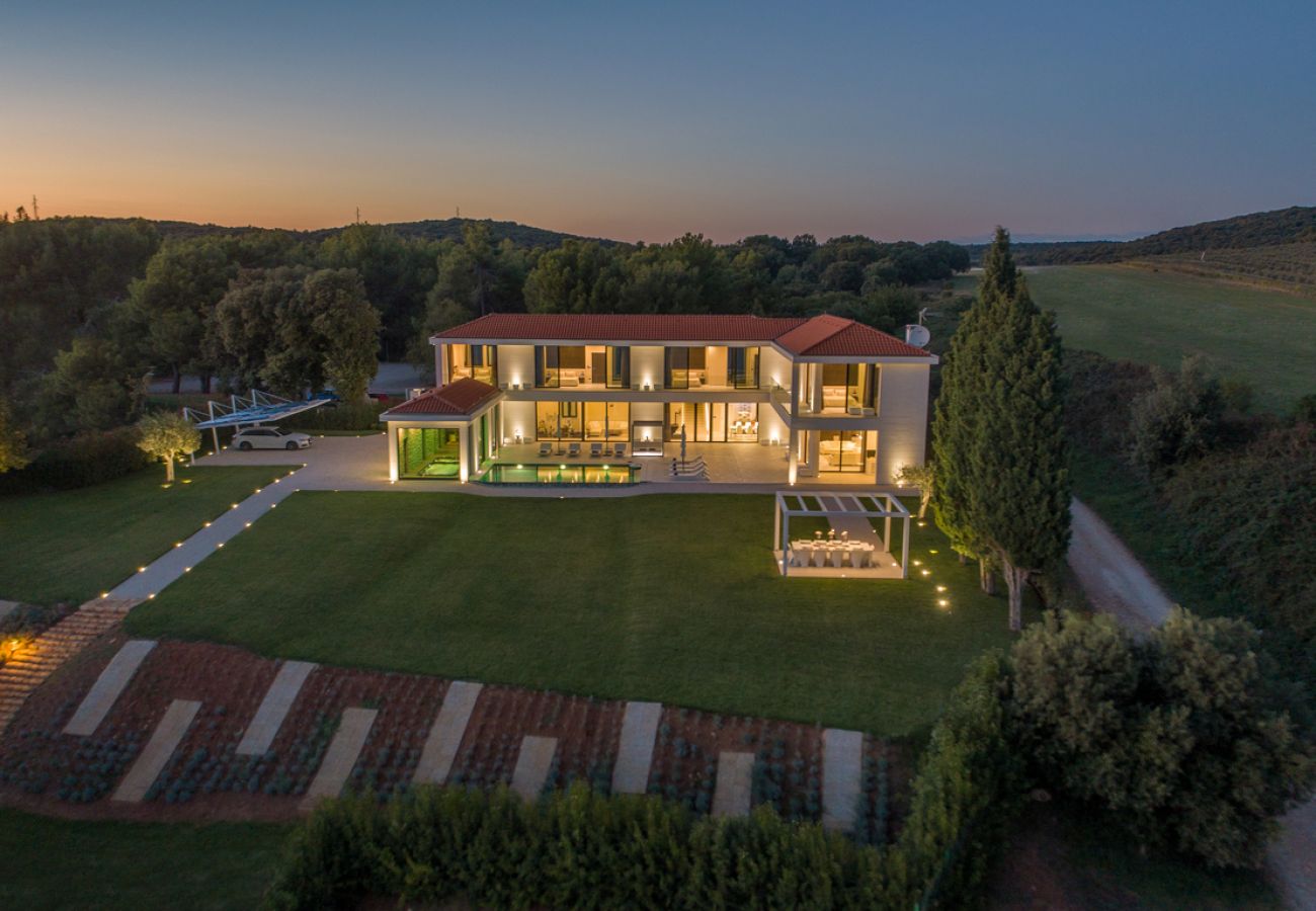Villa in Vrsar - Villa La Reina for 10 people only 20 meters from the sea with sauna & heated pool near Poreč - Daily Housekeeping
