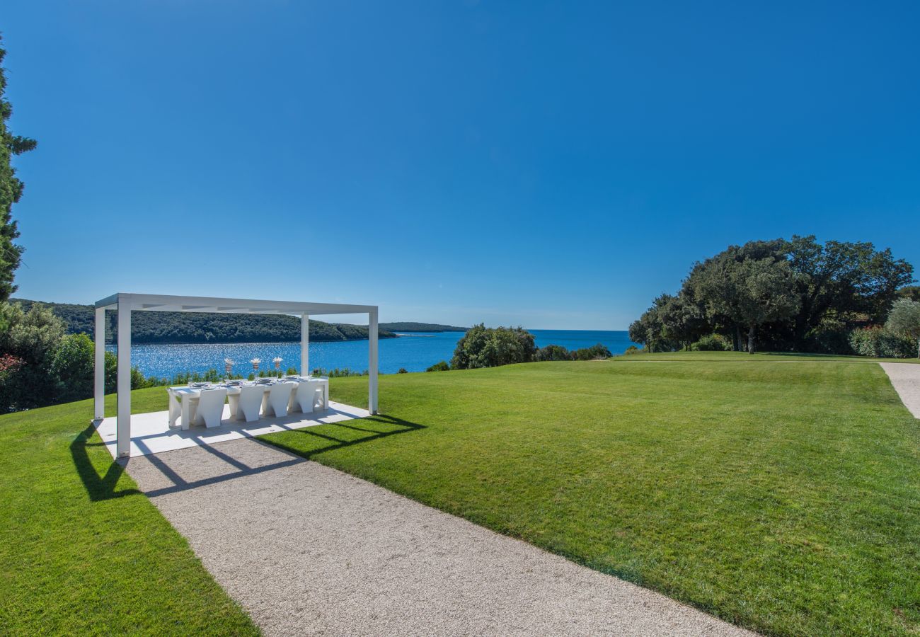 Villa in Vrsar - Villa La Reina for 10 people only 20 meters from the sea with sauna & heated pool near Poreč - Daily Housekeeping