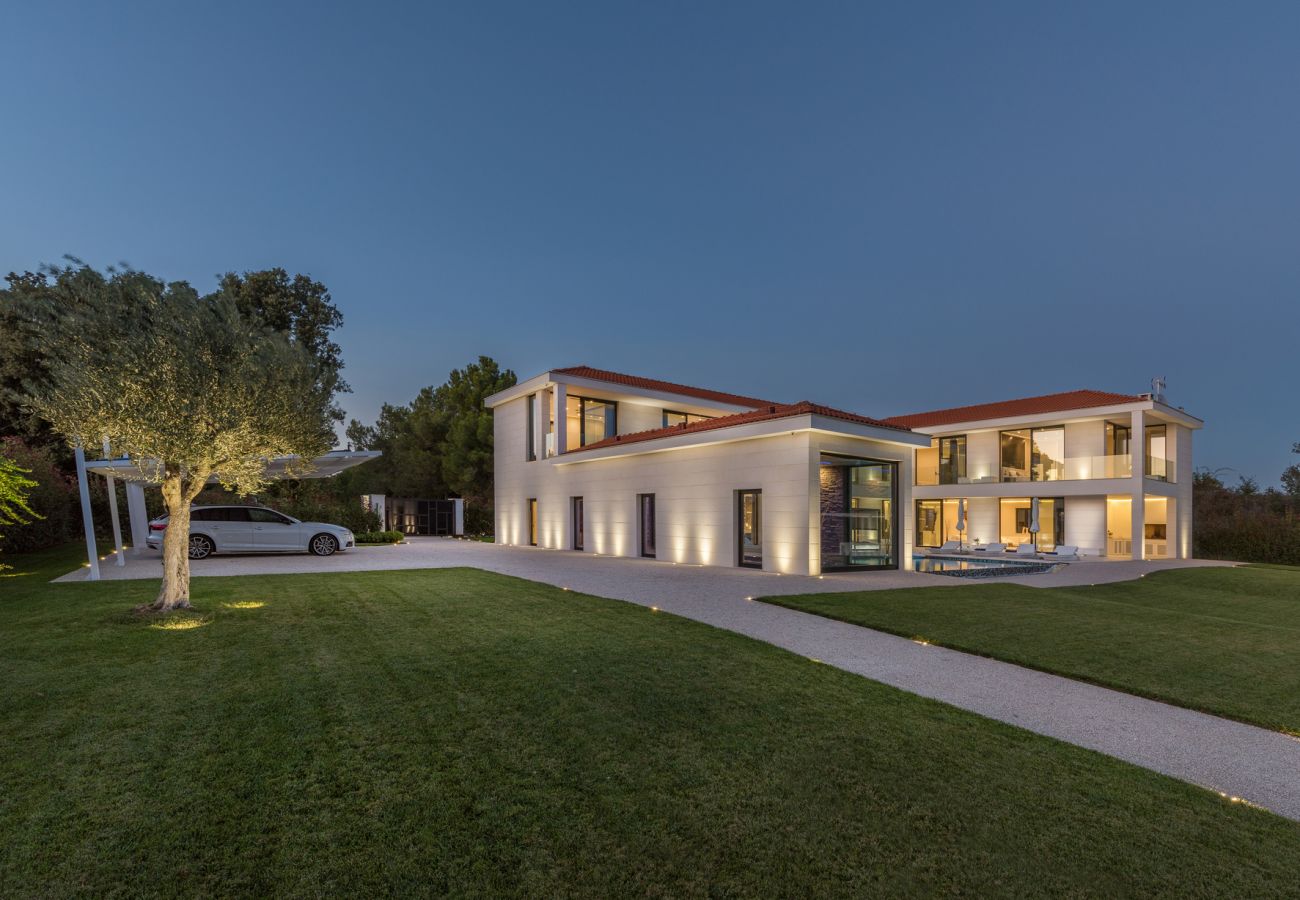 Villa in Vrsar - Villa La Reina for 10 people only 20 meters from the sea with sauna & heated pool near Poreč - Daily Housekeeping
