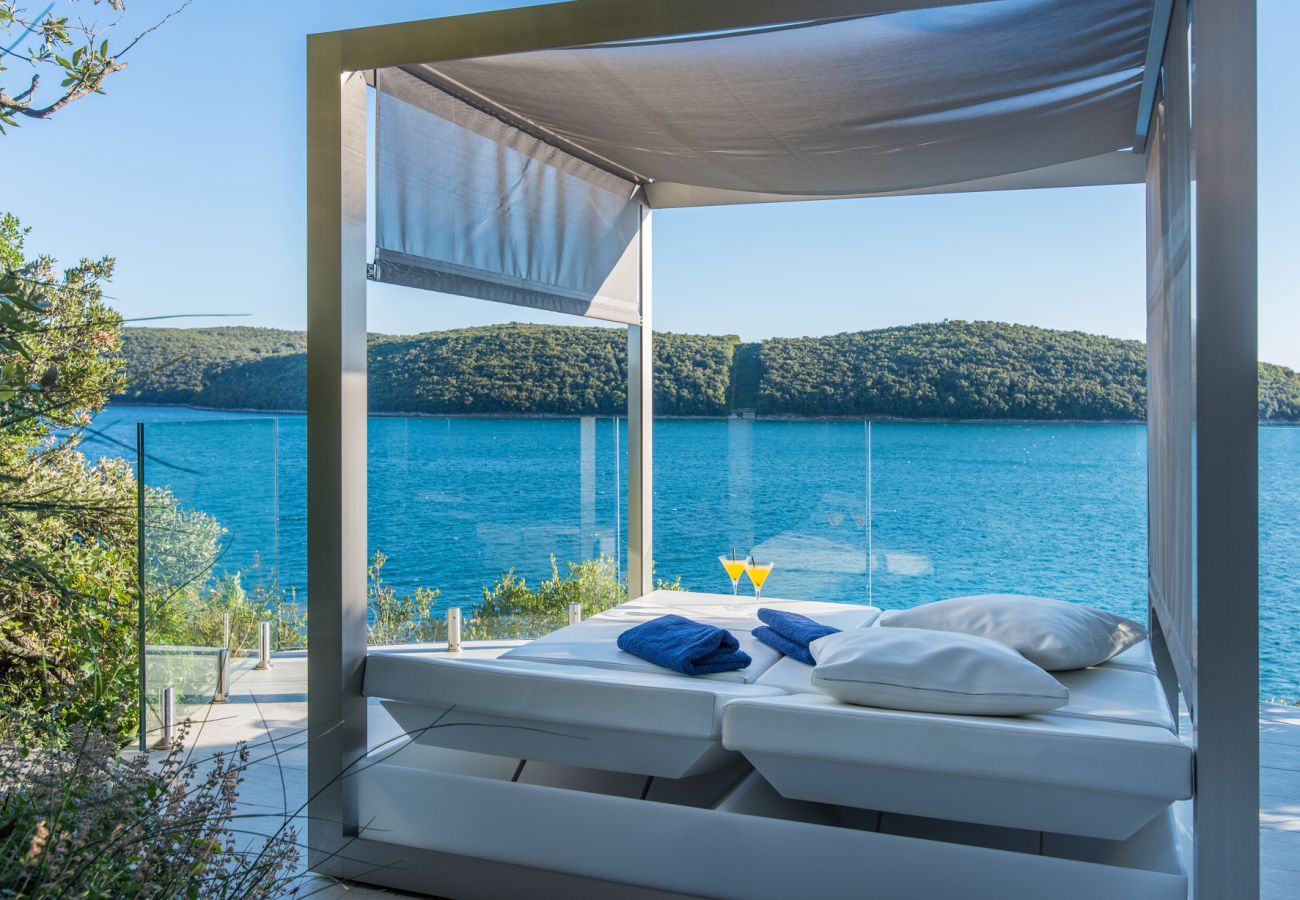 Villa in Vrsar - Villa La Reina for 10 people only 20 meters from the sea with sauna & heated pool near Poreč - Daily Housekeeping